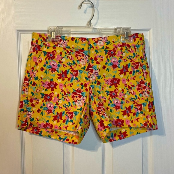 J. Crew Pants - J Crew yellow shorts w/ floral pattern sz 4 EUC